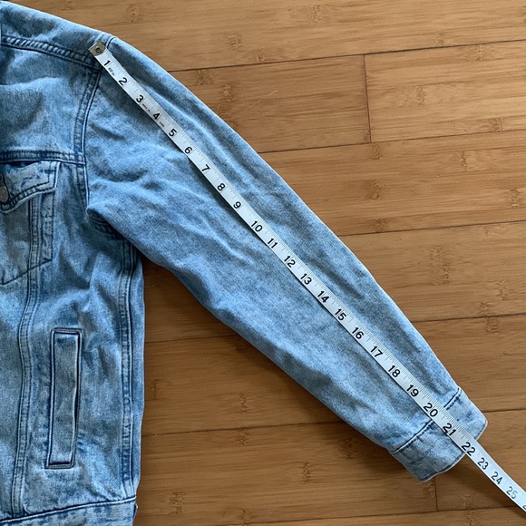 Topshop light washed Jean Jacket size Small - Picture 3 of 6